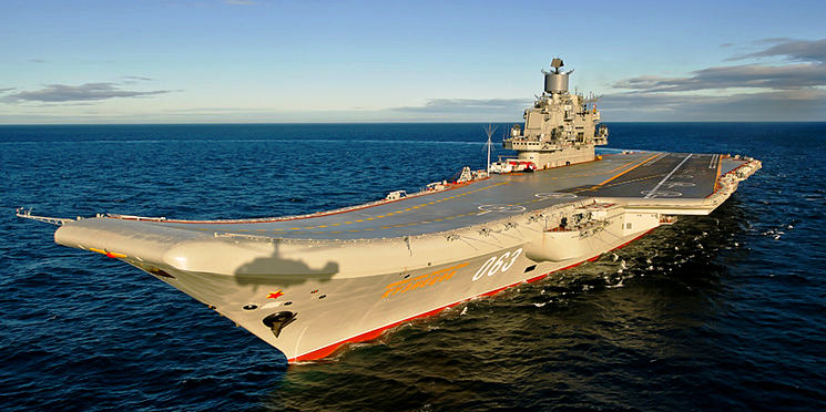 Portaaviones ruso Almirante Kuznetsov. Imagen referencial bajo licencia CCA:  attribute Mil.ru. 